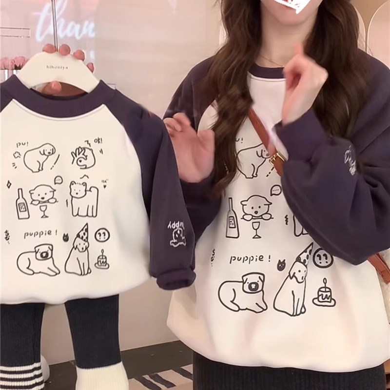 高端亲子装秋冬装一家三口卡通插肩袖圆领厚棉T加绒加厚婴儿连身