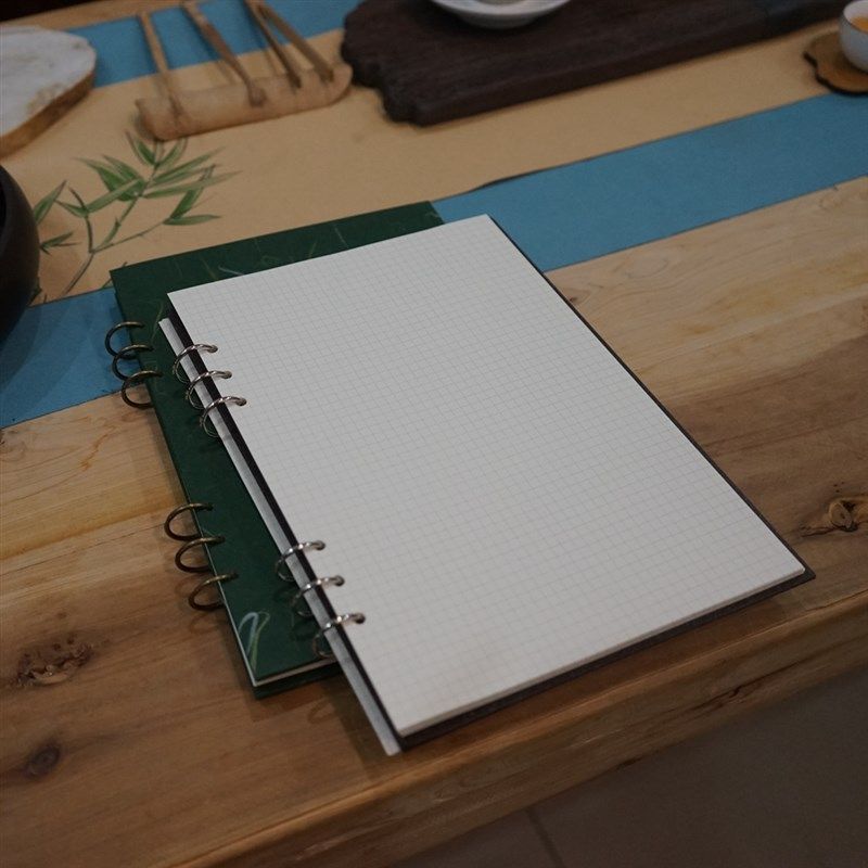 硬壳古风活页笔记本可拆卸金属扣环B5加厚手账本小清新网格本横线