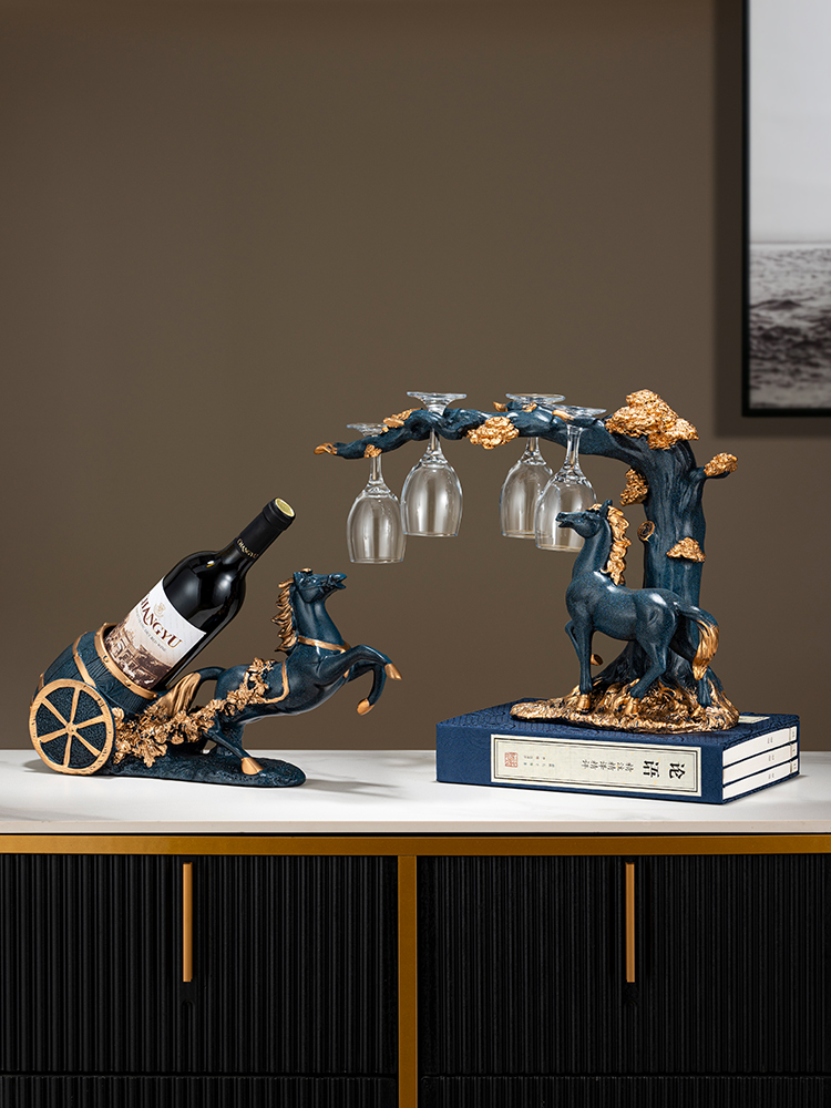 酒杯架装饰品摆件马到成功高级感轻奢家用高档倒挂红酒杯架子悬挂