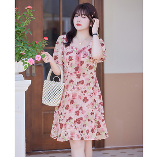 大码女装碎花雪纺连衣裙2023夏装新款法式方领显瘦胖mm荷叶摆裙子