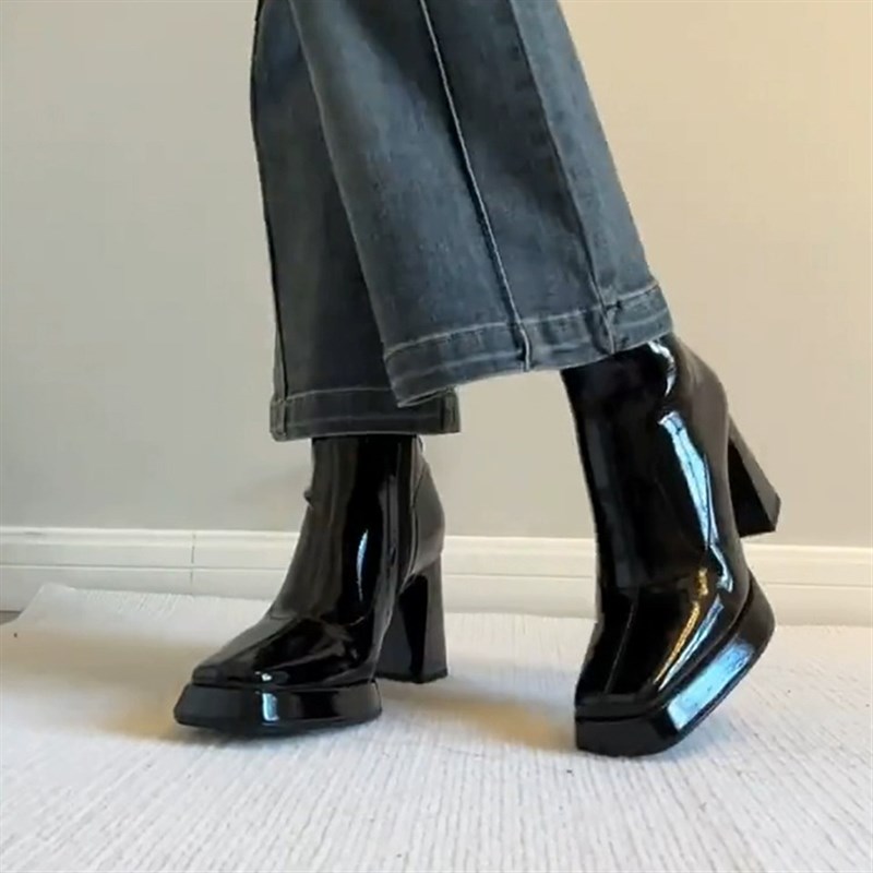 现货速发版!马丁靴风黑色漆皮方头短靴侧拉链小个子高跟瘦瘦靴
