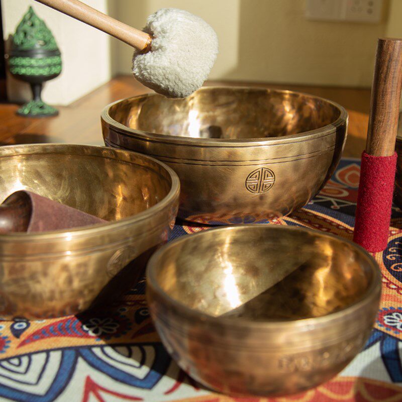 满月钵尼泊尔颂钵纯手工加厚冥想瑜伽唱歌碗钵盂铜W钵复古铜器摆