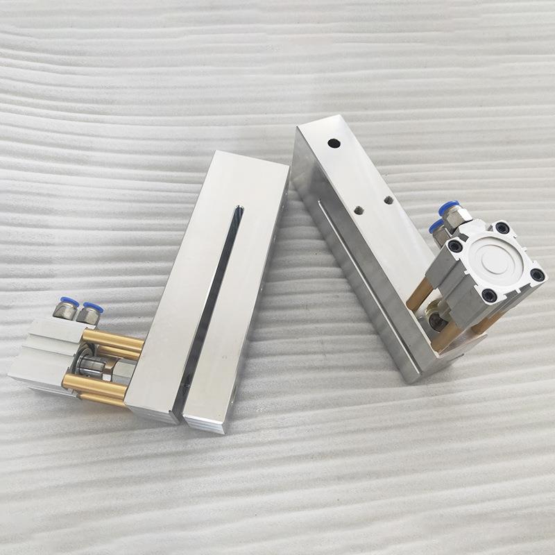 厂家供应导柱气动打孔机吸塑泡壳纸卡塑料袋打孔器制袋机胶袋角