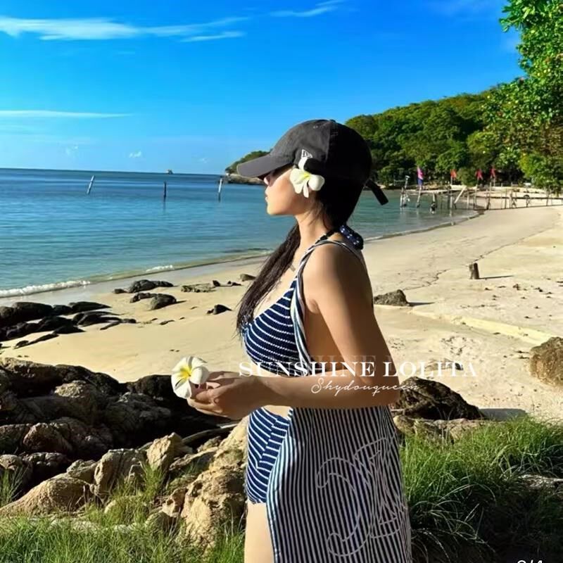 速发蓝白海军条纹比基尼小胸聚拢三角镂空高腰性感三点式泳装