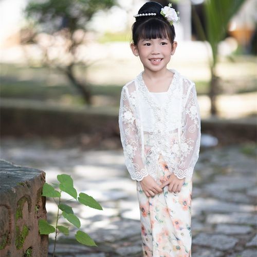 沙芭利 粉色蓝色多色娘惹服装 儿童款南洋风格 清新小娘惹款式