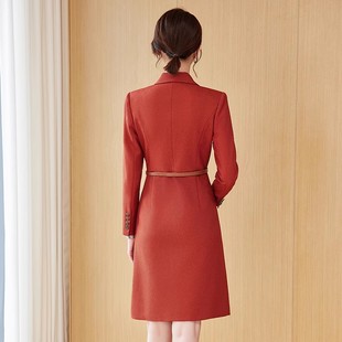 主持人礼服女正式场合西装裙气质修身橘红色连衣裙端庄大气高级感