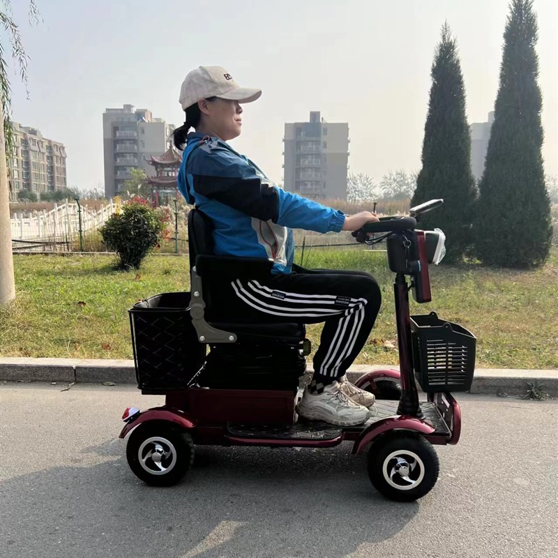 小巴士电动四轮车Q60Q70四轮电动车老年代步车残疾人折叠助力车电