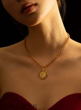European and American retro rotatable gold coin clavicle ch