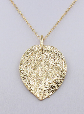 1PC Charm Graceful Shiny Golden Leaf Exquisite Pendant Neckl