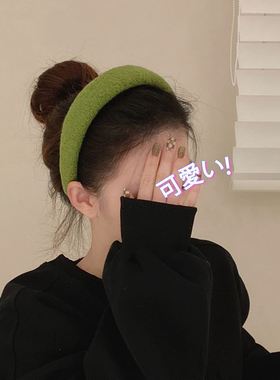 Hair hoop for South Koreas big round face. Suitable hair ho