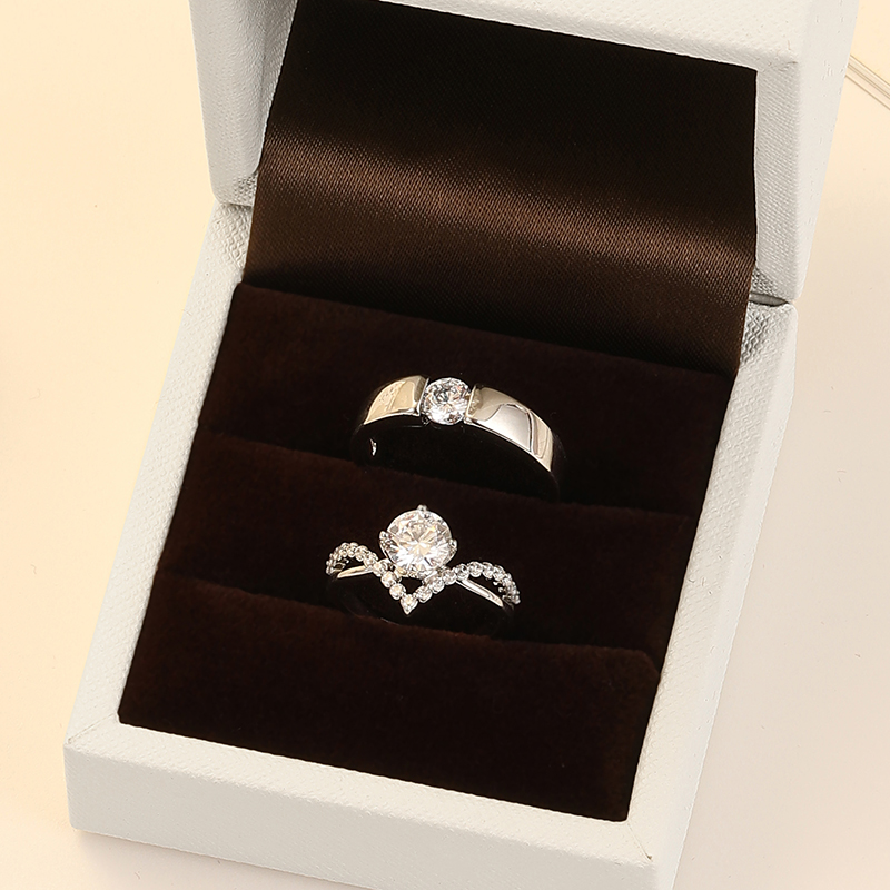 结婚假钻戒仿真一对婚礼戒指求婚道具现场用假对戒订婚仪式用婚戒