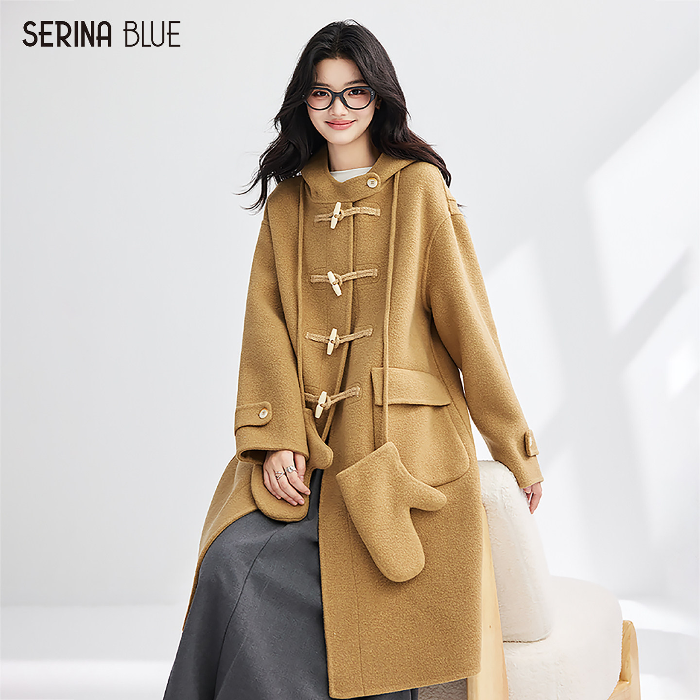 SeRinaBlue2026年春季新款连帽牛角扣女士双面呢羊毛气质大衣外套