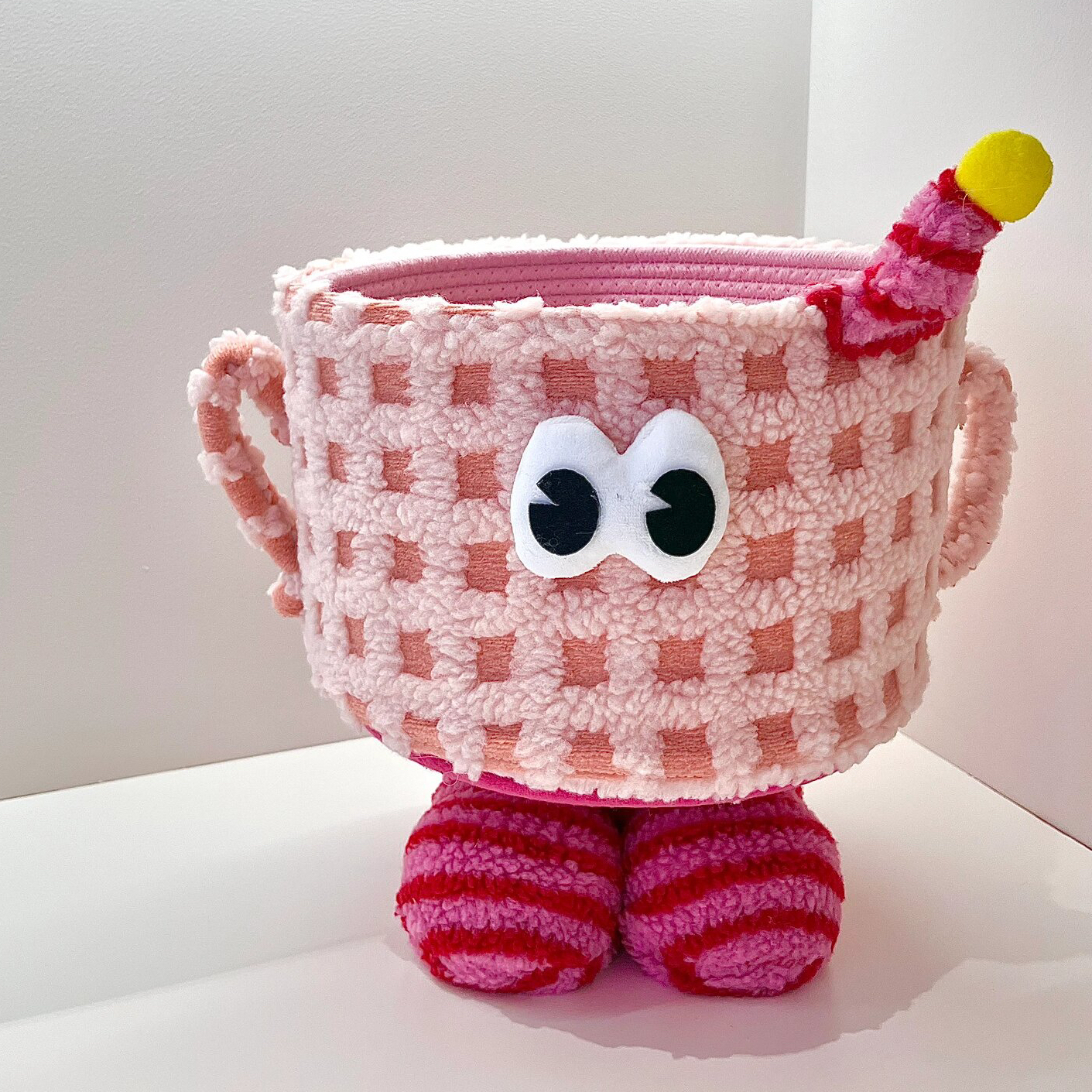 速发多意胺收纳筐桌怪毛绒编织杂物零食整理可爱创巴小面兽玩具收