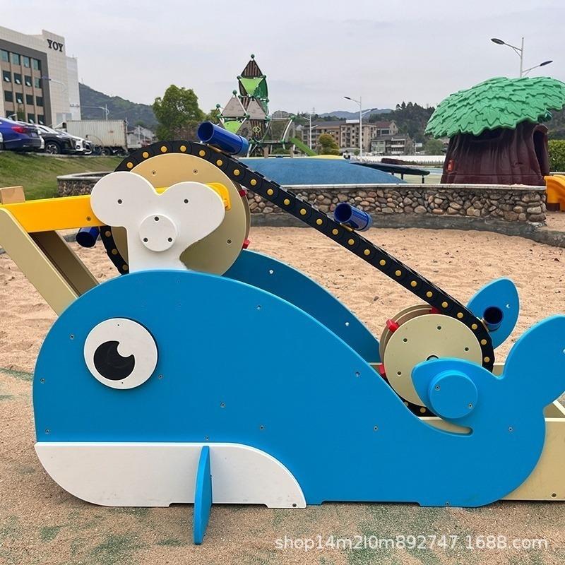 幼儿园户外沙水防腐木沙漏沙滩游戏组合卧式立式运输机鲸鱼戏水