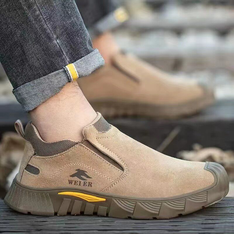 电焊工劳保鞋男夏季透气防砸防刺穿钢包头防臭软底轻便耐磨工作鞋