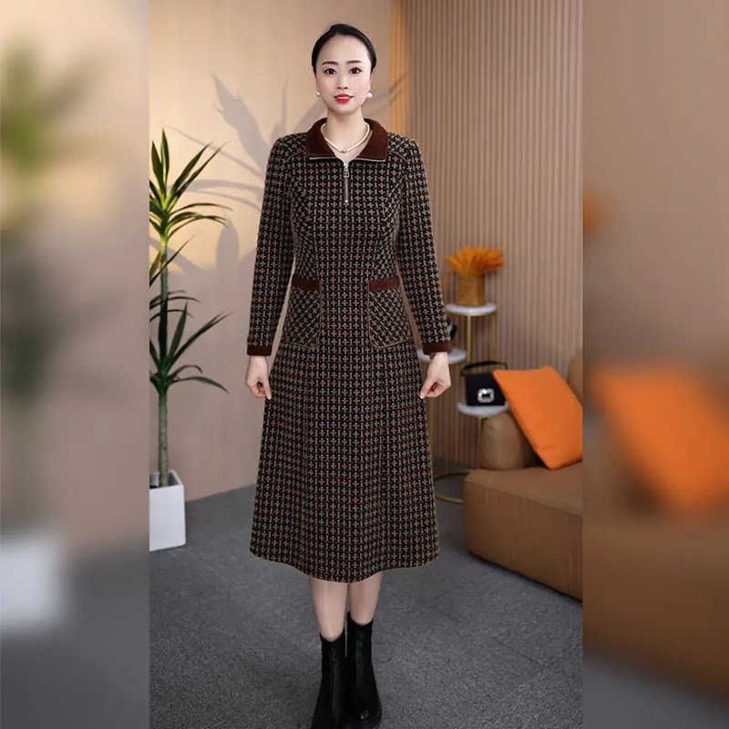 好货加绒连衣裙子2025新款女秋冬流行中老年妈妈十三行品牌配大衣