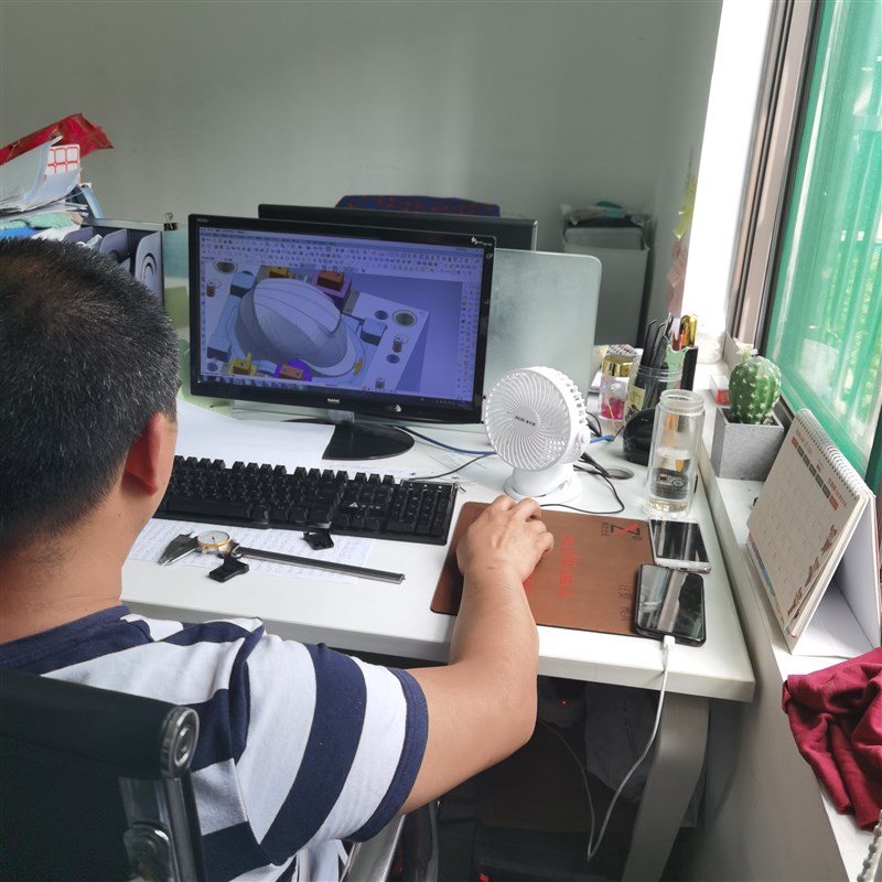 好货上海注塑外壳塑料来图来样订制造开模展欣安全帽生产工厂家掌