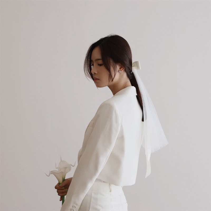 蝴蝶结短款头纱新娘头饰网红拍照求婚道具法式白色小头纱领证登记