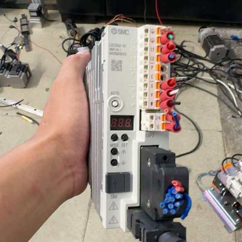 维修SMC驱动器LECSA2-S1  成色新包正常议价