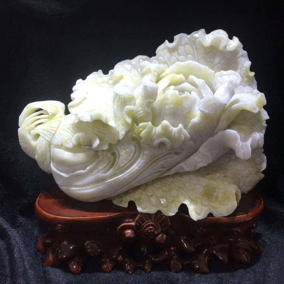 白菜摆件玉石工艺品岫玉雕刻玉器礼品百财俱来玉白菜产地货源