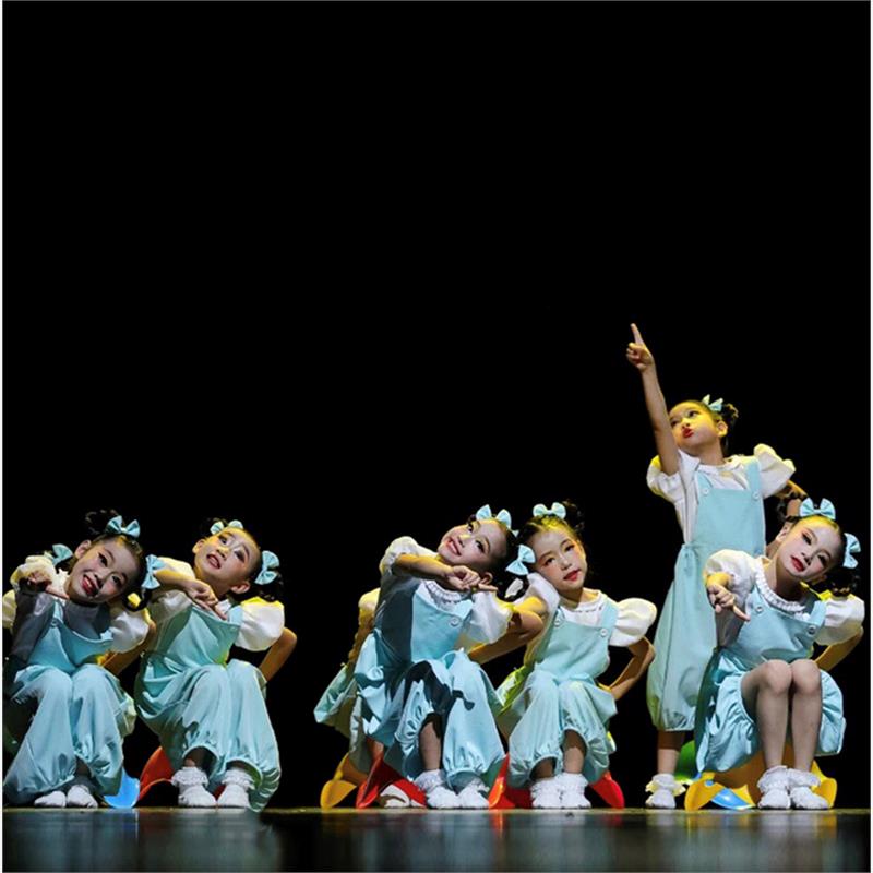 儿童演出服一年级我不怕舞蹈服书本道具幼儿园毕业班表演服蓬蓬裙