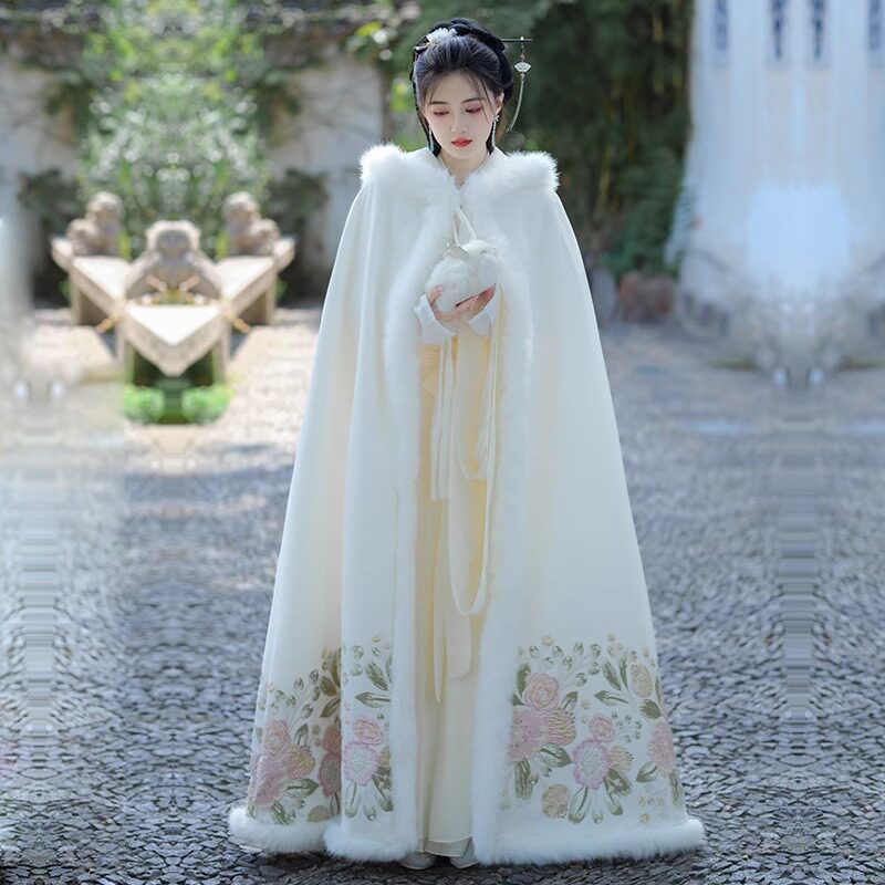 斗篷汉服女春秋新款白色长款加绒