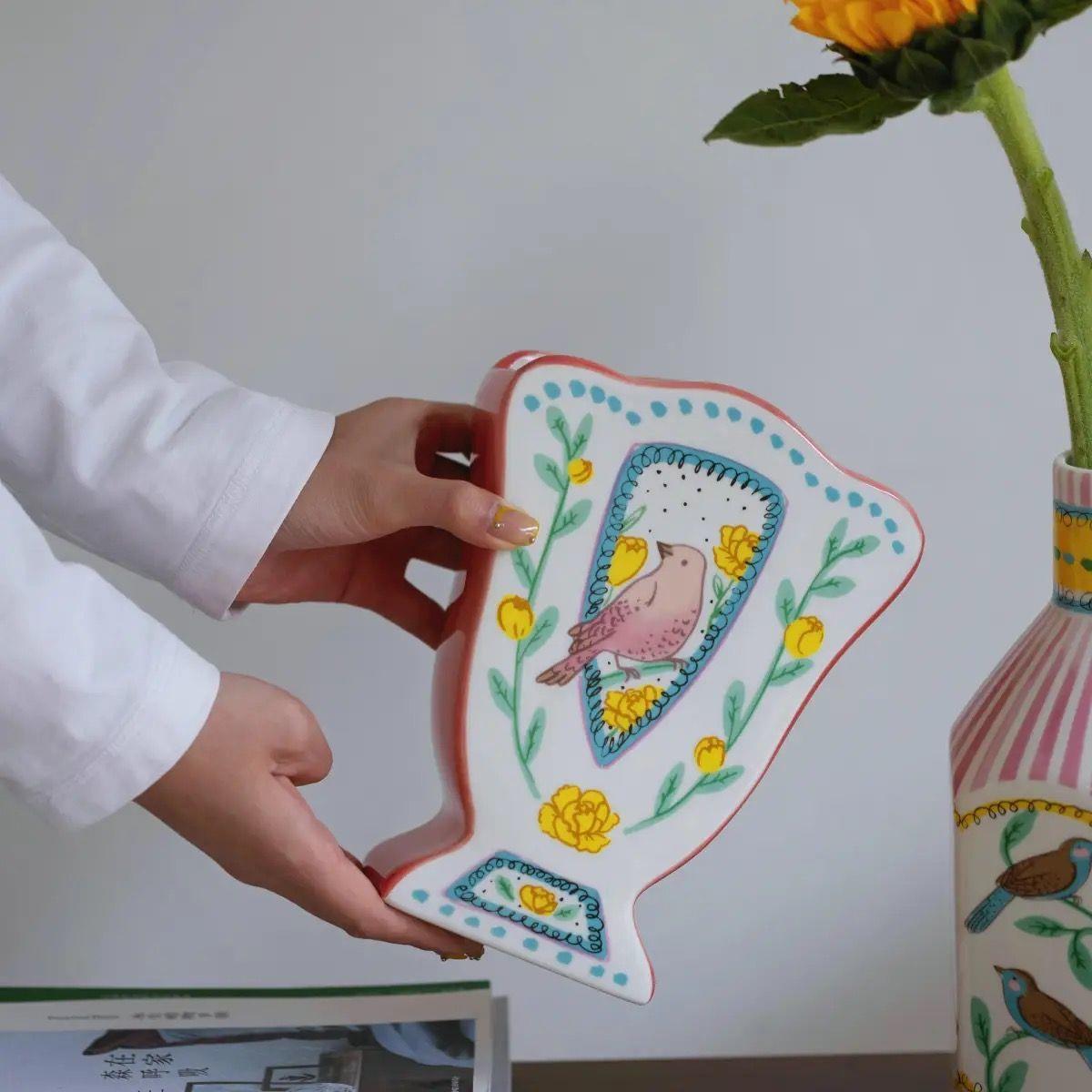 田园花卉小鸟陶瓷花瓶摆件家居办公室复古装饰桌面可水培植物花瓶