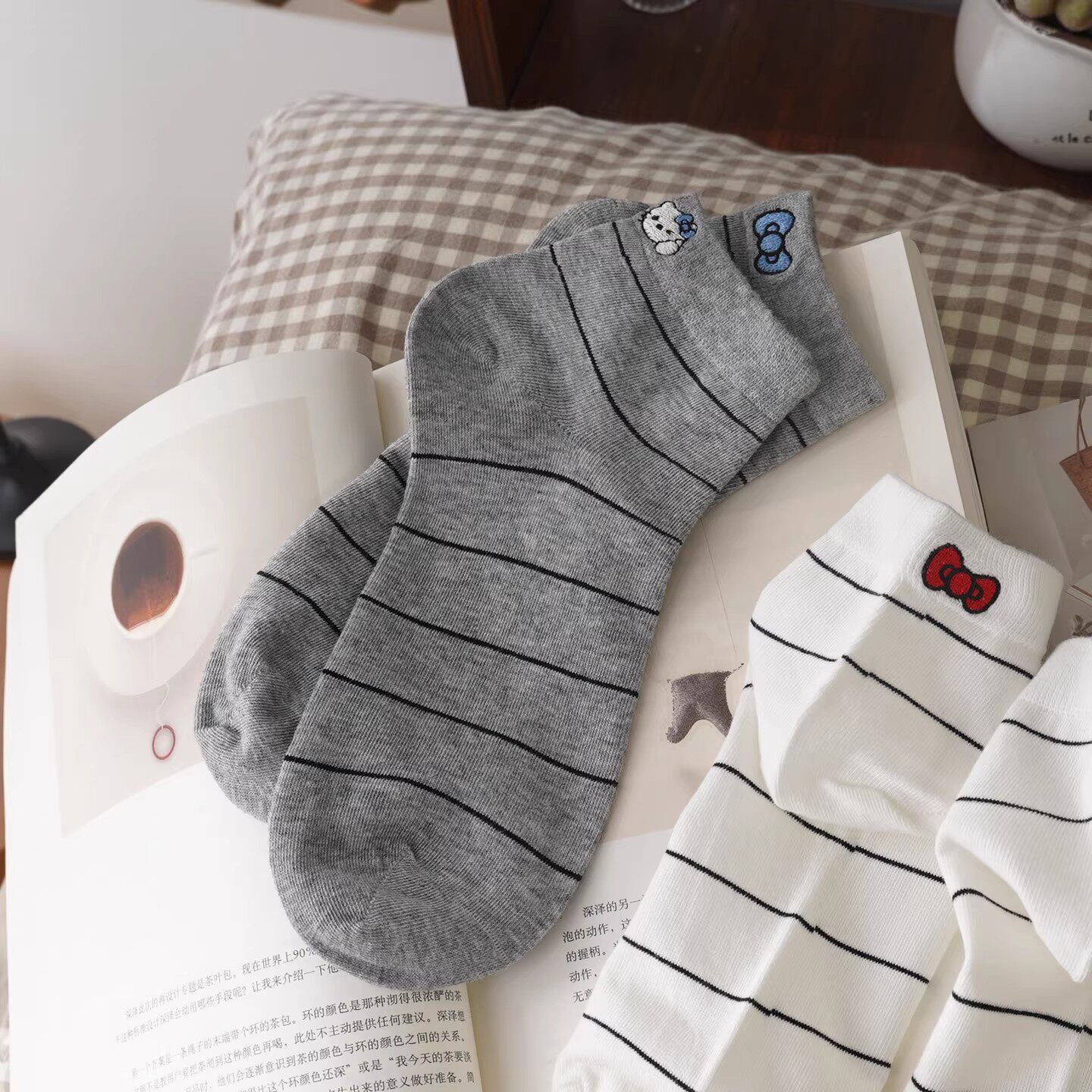 日系卡通刺绣袜子女中筒袜春夏季薄款纯棉条纹可爱学院风透气袜子