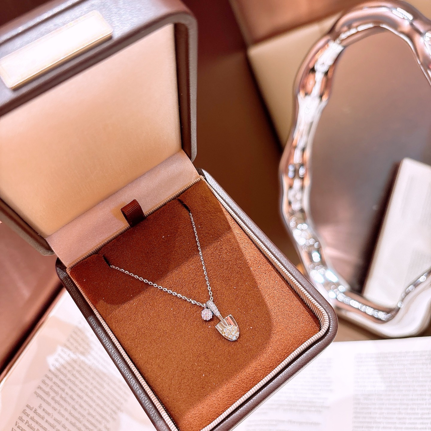 S925纯银满镶钻银铲铲项链女独特小众设计高级感小铲子吊坠长项链