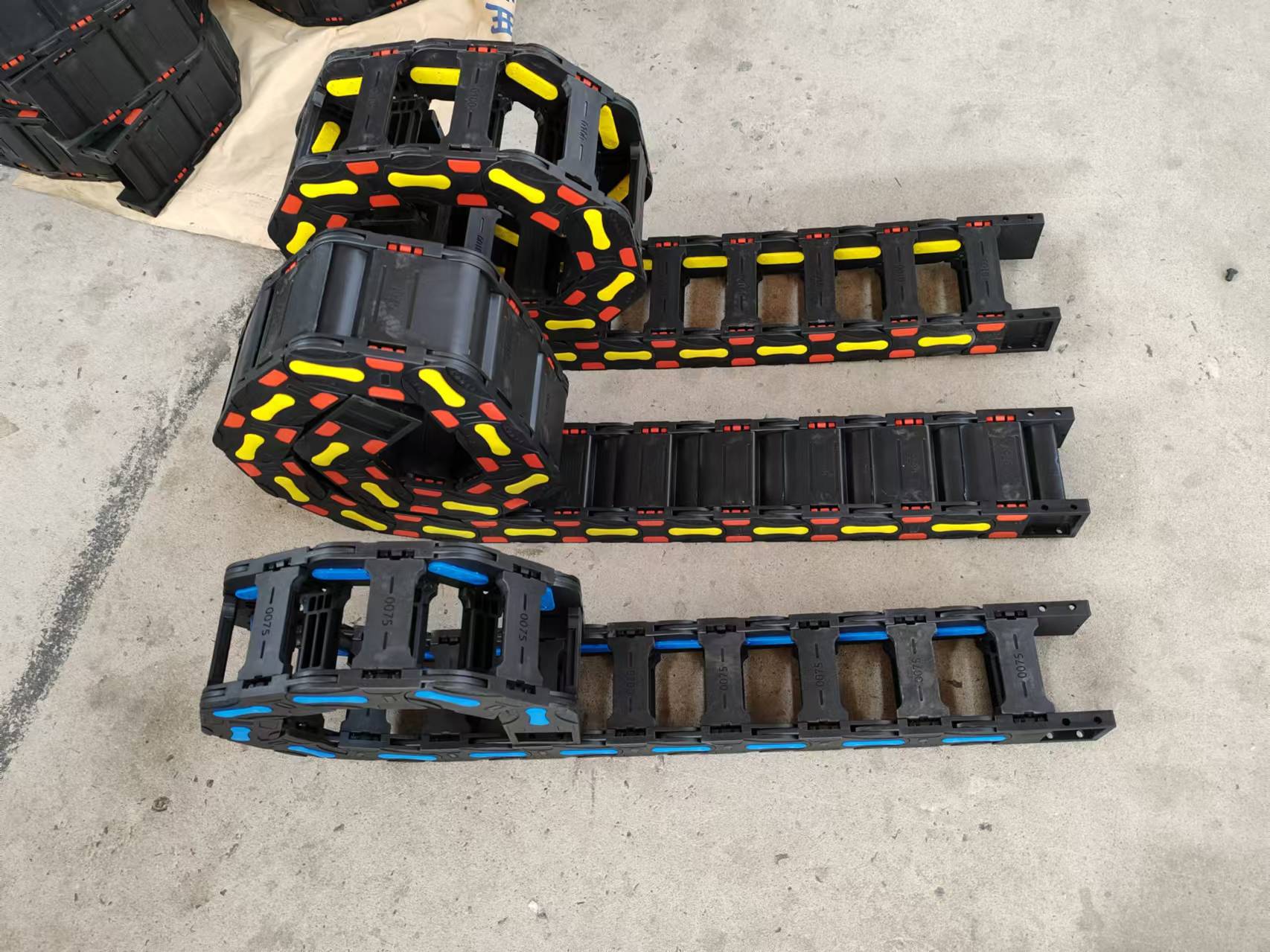 坦克链条机床附件雕刻机配件工程尼龙塑料拖链高速静音拖链