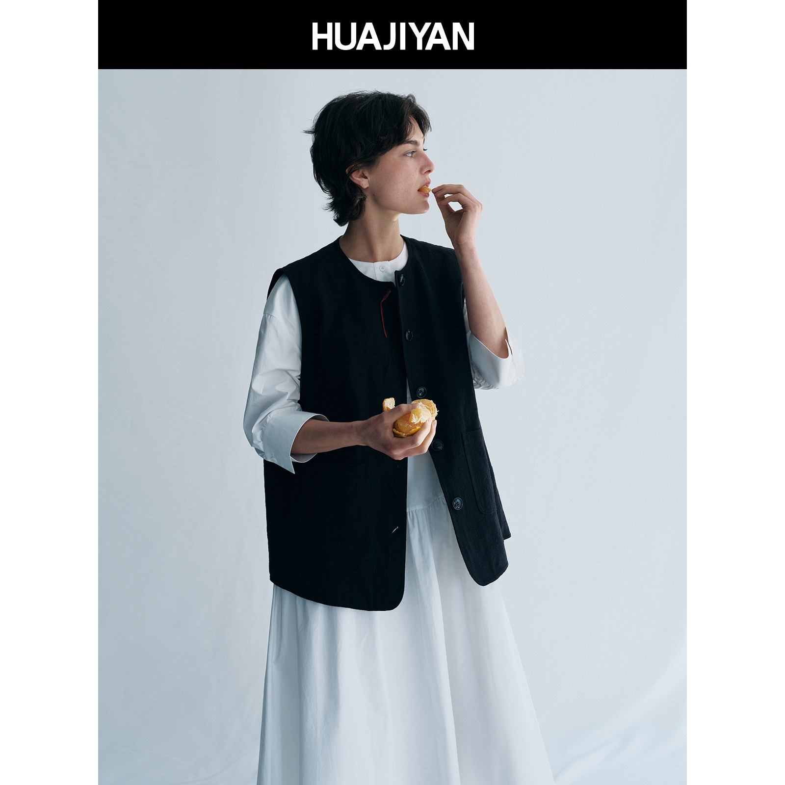 华吉言【红线马甲】棉羊毛混纺圆领宽松马甲背心女春季百搭上衣