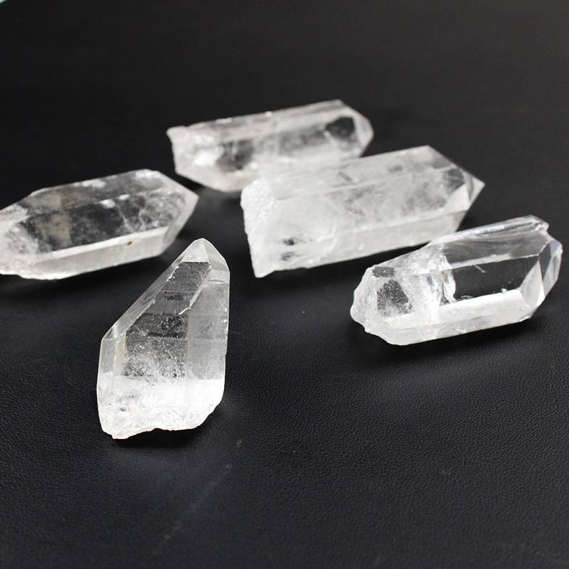 易晶缘天然喜马拉雅水晶原石摆件白色透体柱状矿石带七彩光石头