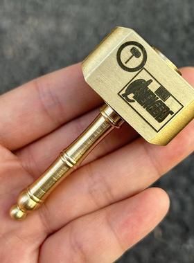 全黄铜雷神锤指尖陀螺纯铜锤微模型手把件把玩旋转工艺品装饰摆件
