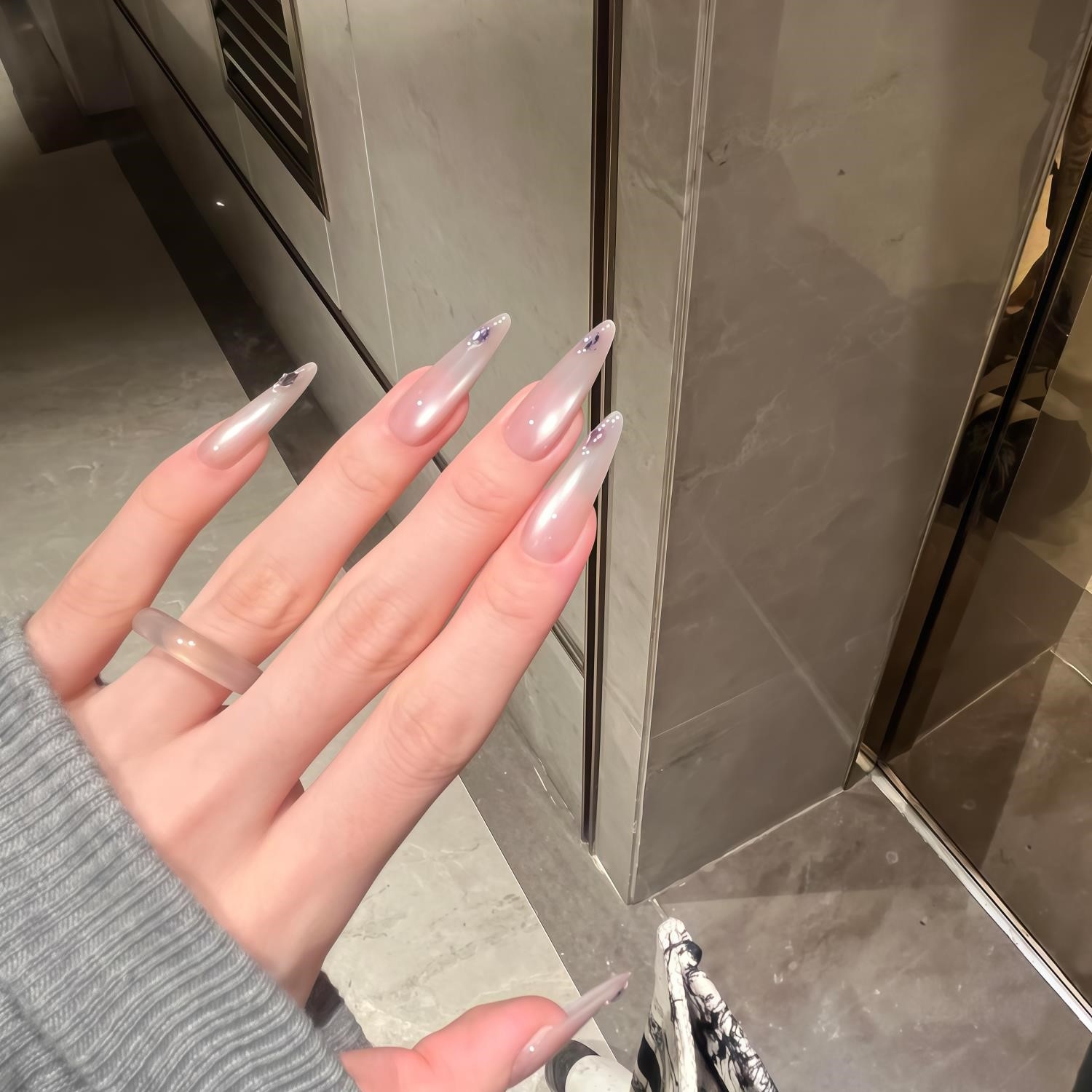 秋冬新款白桃韩系法式豹纹猫眼美甲超长显白纯手工穿戴甲高级甲片