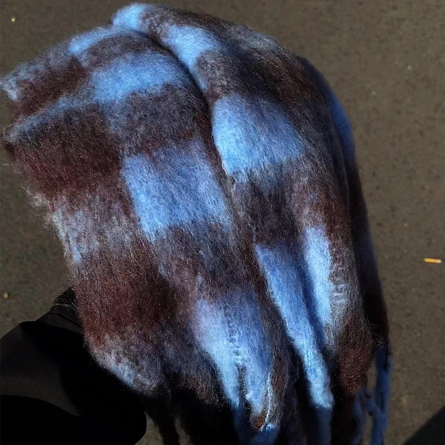 蓝色围巾仿羊绒披肩两用女款2025新款格子流苏轻奢高级氛围感百搭