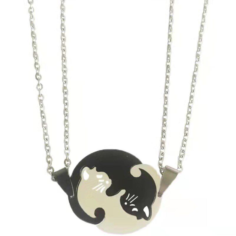 Cat lovers love titanium steel necklaces long distance