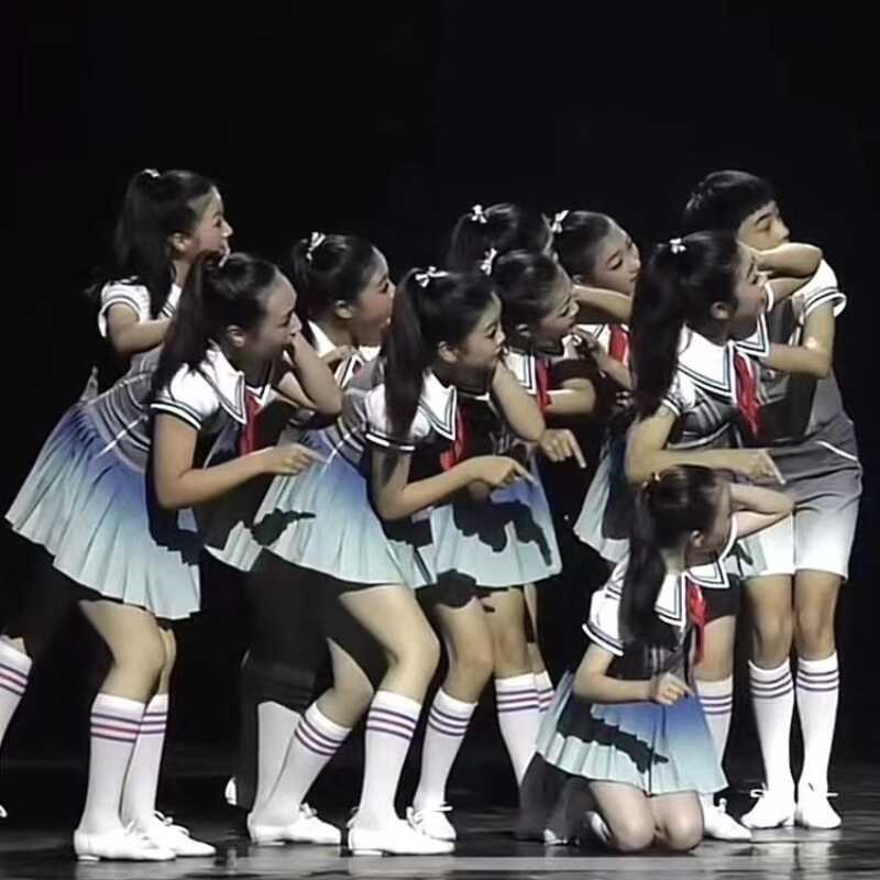 现货速发六一儿童演出服你们告诉我红领巾蓬蓬裙童心向党大合唱舞