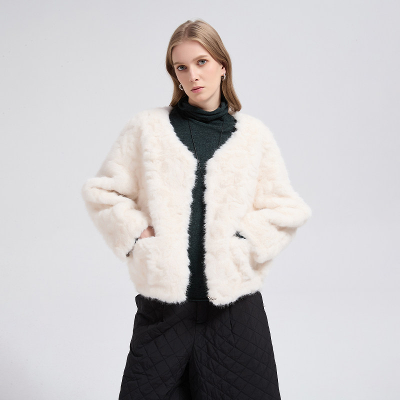 Petit Bari慵懒V领卷毛环保皮草短款夹克外套女 秋冬保暖