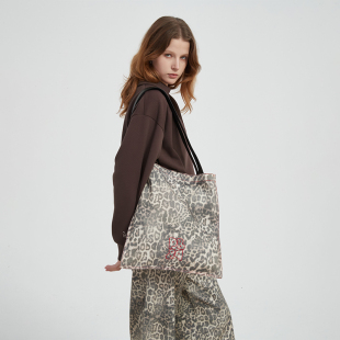 Petit 单肩包 Bari时髦豹纹撞色刺绣印花丹宁tote牛仔包