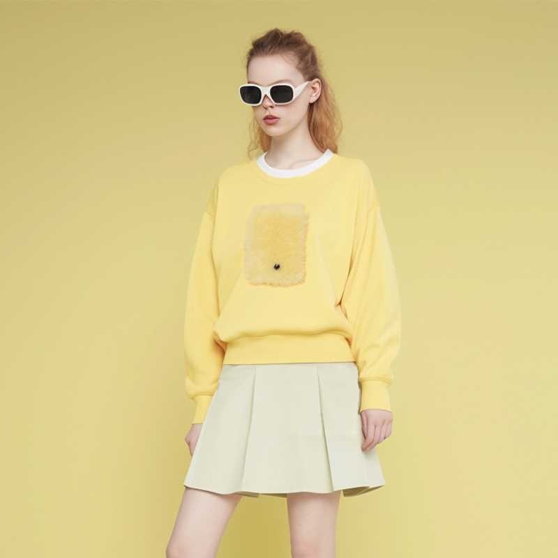 蝙蝠袖卫衣方形毛毛狗