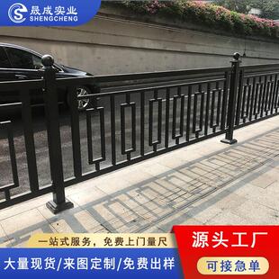 市政道路护栏厂家人行道公路交通防撞围栏锌钢防护栏马路隔离栏