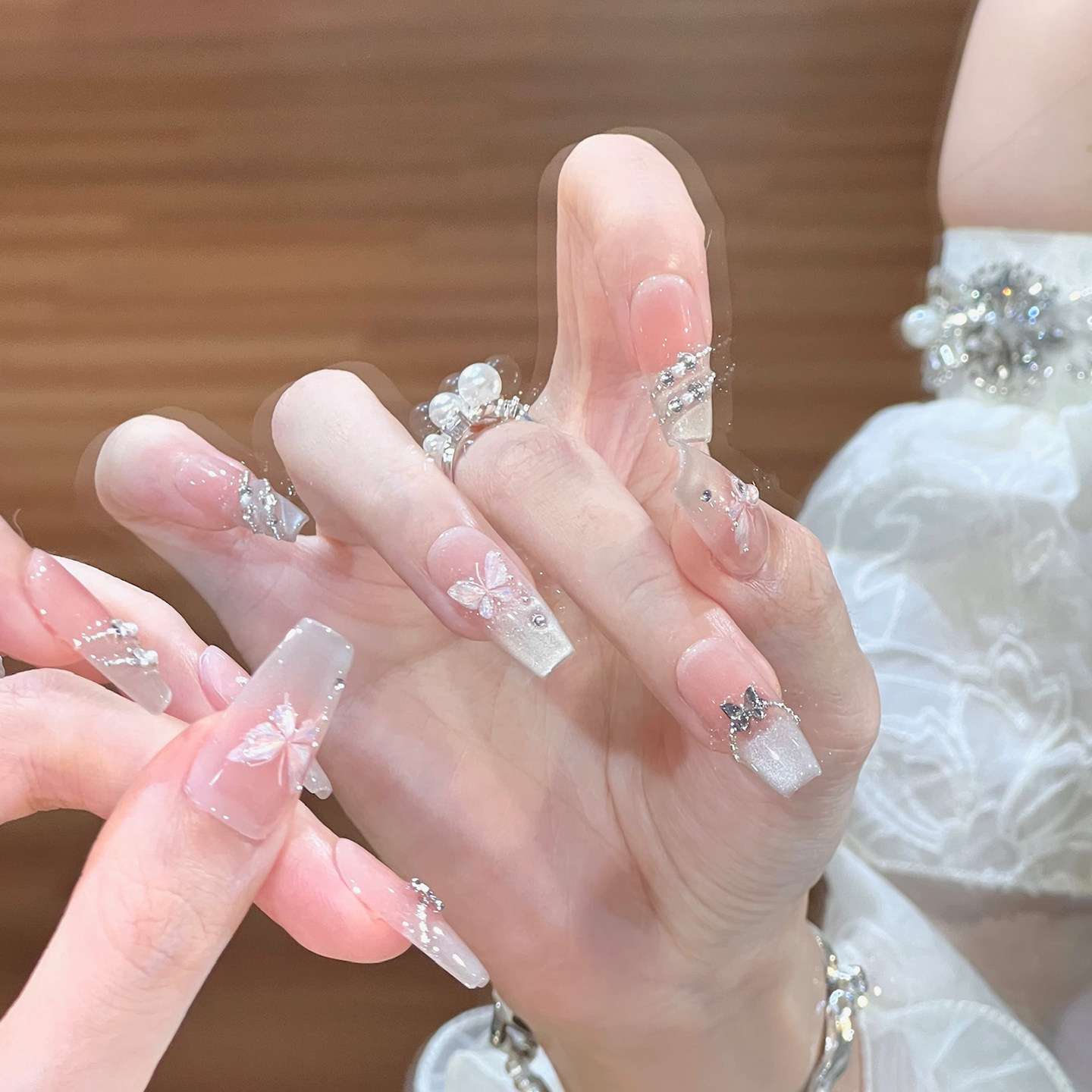 手工穿戴甲夏日清透感猫眼蝴蝶锆石高级感新娘婚纱中长款美甲贴片,彩妆/香水/美妆工具,穿戴甲/甲片,淘宝优惠券,粉丝福利购,淘宝优惠卷