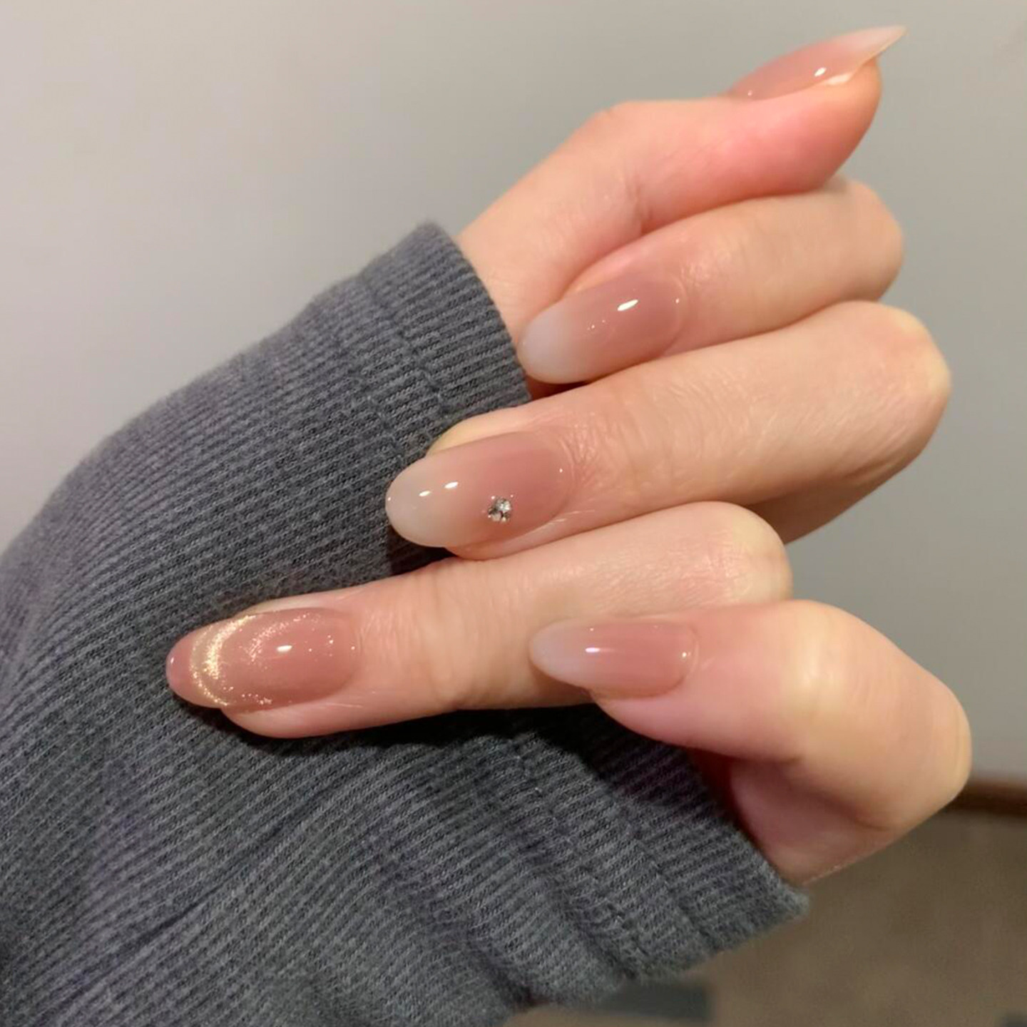 植兔甘露寺裸色渐变穿戴甲短款杏仁猫眼美甲显白高级感纯手工成品,彩妆/香水/美妆工具,穿戴甲/甲片,淘宝优惠券,粉丝福利购,淘宝优惠卷