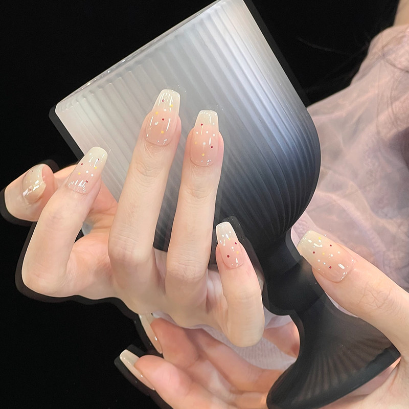 植兔穿戴甲纯欲波点奶白渐变裸色黄皮小众简约高级显白美甲氛围感,彩妆/香水/美妆工具,穿戴甲/甲片,淘宝优惠券,粉丝福利购,淘宝优惠卷