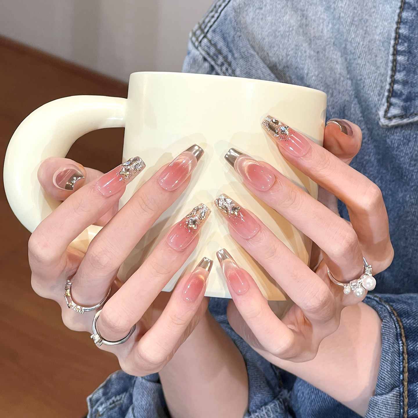 植兔冰透腮红猫眼美甲穿戴甲中长款秋冬爆闪碎钻显白法式轻奢甲片,彩妆/香水/美妆工具,穿戴甲/甲片,淘宝优惠券,粉丝福利购,淘宝优惠卷