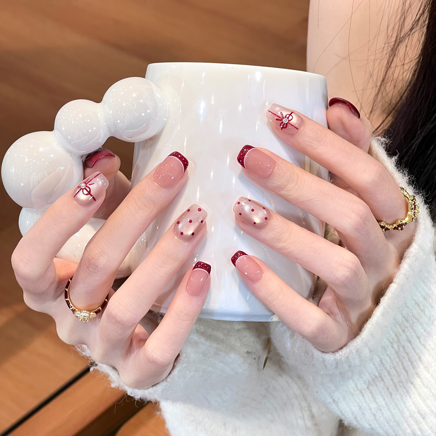 植兔纯手工穿戴甲波点猫眼新年款红色法式美甲显白超短款轻奢甲片,彩妆/香水/美妆工具,穿戴甲/甲片,淘宝优惠券,粉丝福利购,淘宝优惠卷