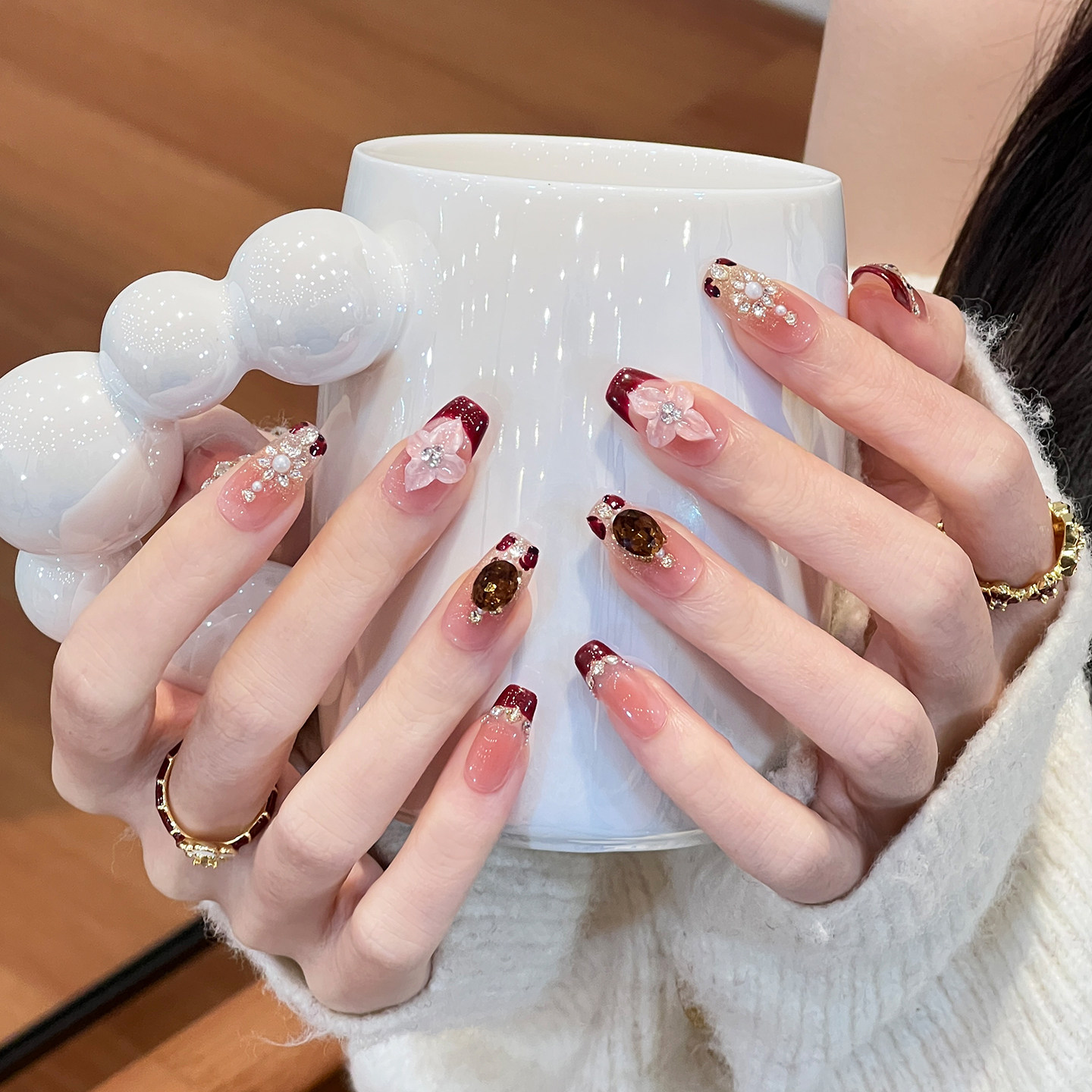 植兔手工穿戴甲2026年新款立体浮雕花显白美甲法式红色高级感贴片,彩妆/香水/美妆工具,穿戴甲/甲片,淘宝优惠券,粉丝福利购,淘宝优惠卷