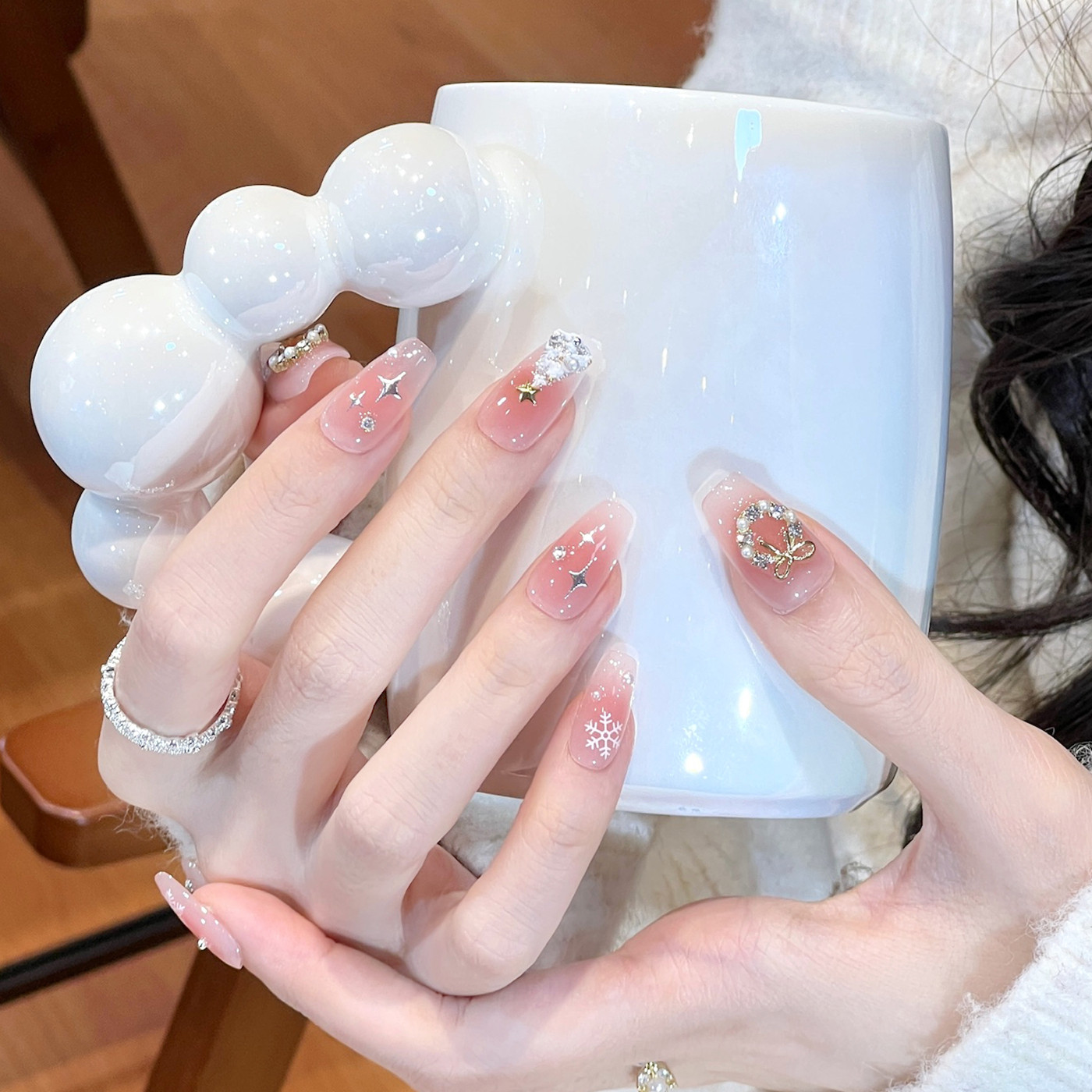 植兔圣诞花环美甲穿戴甲短款裸色腮红显白手工美甲秋冬氛围感贴片,彩妆/香水/美妆工具,穿戴甲/甲片,淘宝优惠券,粉丝福利购,淘宝优惠卷