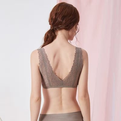 前扣无钢圈聚拢内衣女美背蕾丝花边文胸套装防下垂收副乳加厚胸罩