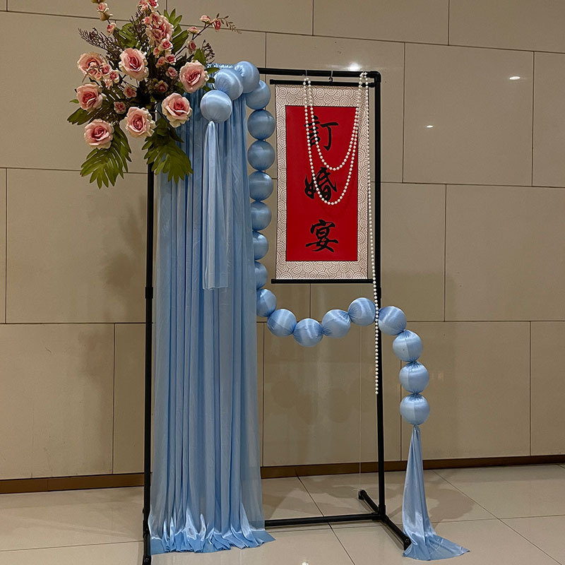 泡沫球串彩色婚礼订婚布